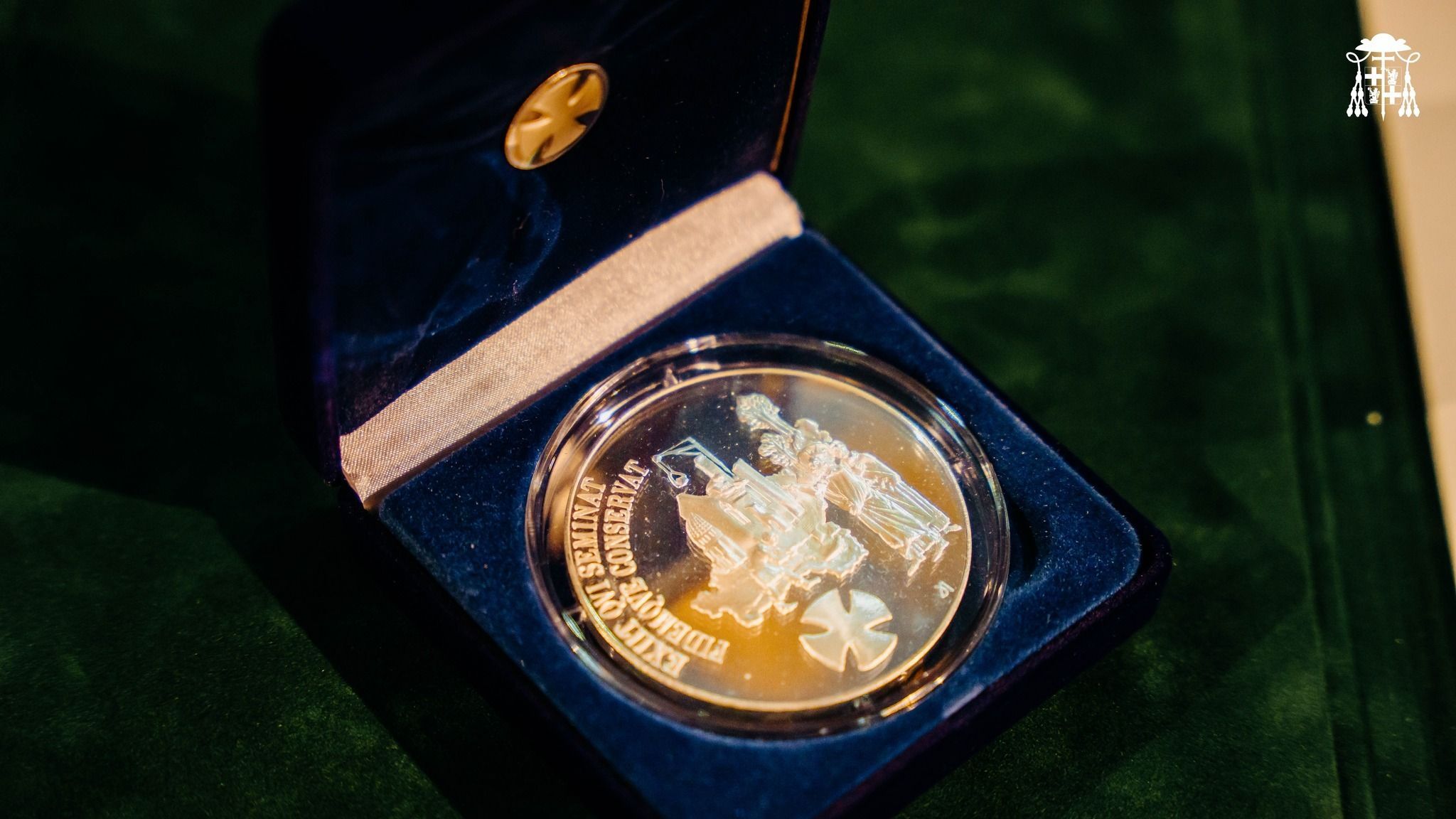 Egyházmegyei érdemérem átadása