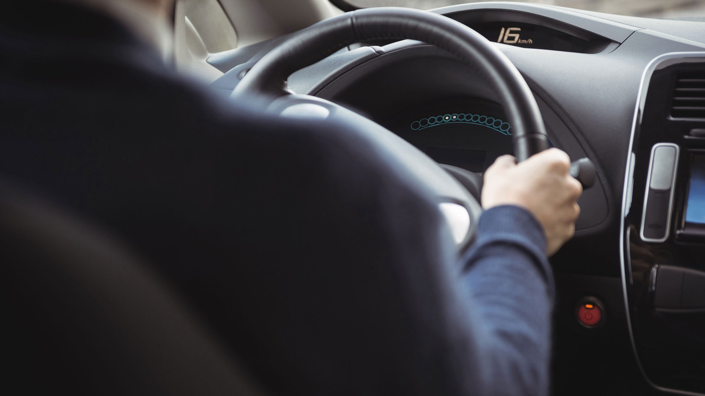 Jogosítvány nélkül vezették a kölcsönkapott autót