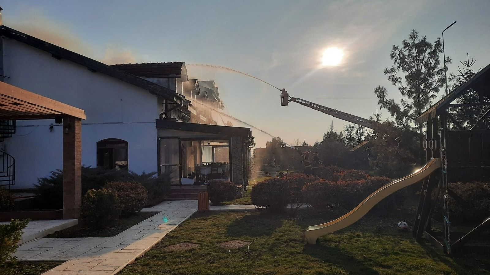 Kigyulladt egy motel Mezőbikácson