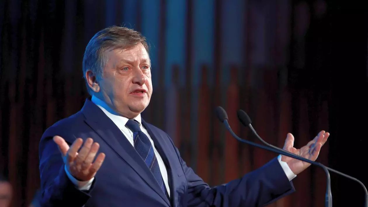 Crin Antonescu: Bölcs döntés volt, nem kell dramatizálni