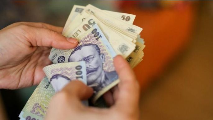 Decemberben 5645 lejre nőtt a nettó átlagbér Romániában