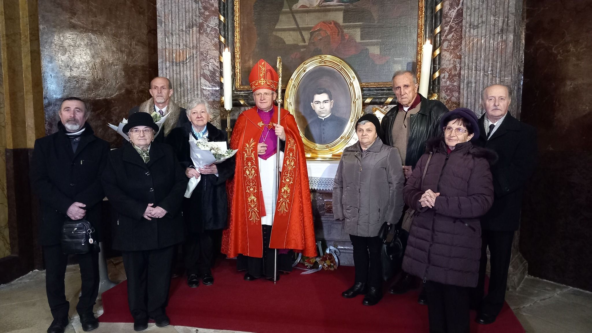 Idén két egyházmegyei érdemérmet adtak át a nagyváradi székesegyházban