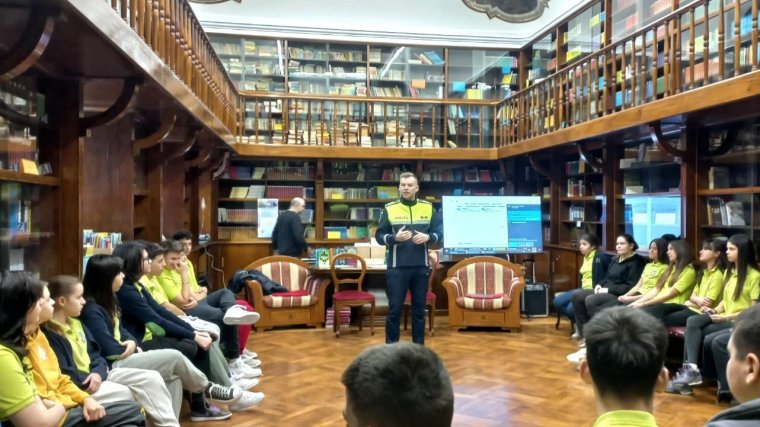 Tájékoztató akciók a biztonságos internethasználatért