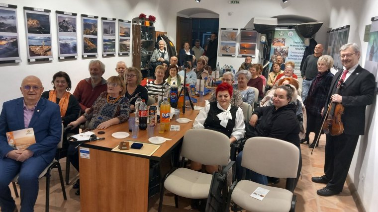 Retrospektív fotókiállítás nyílt az EFA-ban