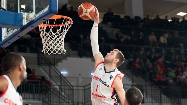 A VSK U erődemonstrációval hangolt a nyolcas döntőre