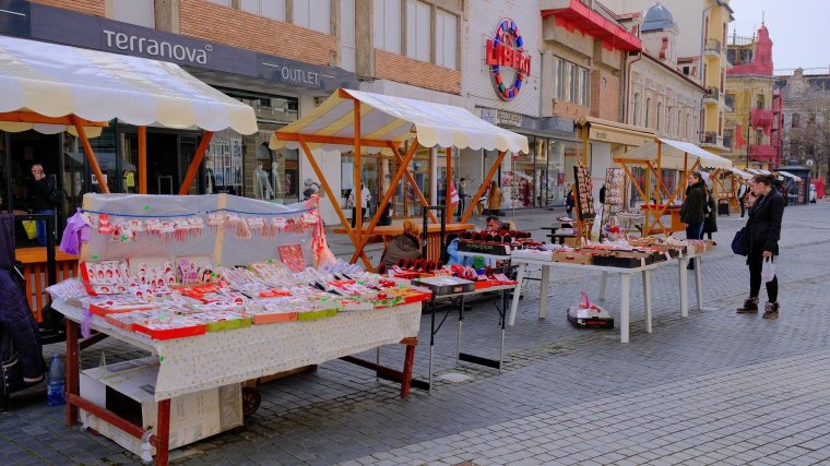 Virág- és márciuskaárusításra kijelölt helyek bérlése