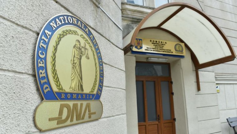 FRISSÍTVE | Hivatalos: Katonák elleni büntetőeljárás keretében végez házkutatásokat a DNA