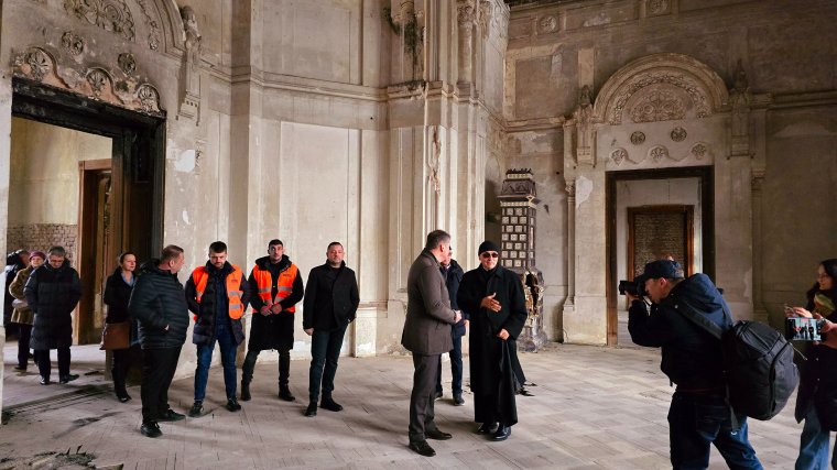 Elkezdődtek a görögkatolikus püspöki palota belső felújítási munkálatai
