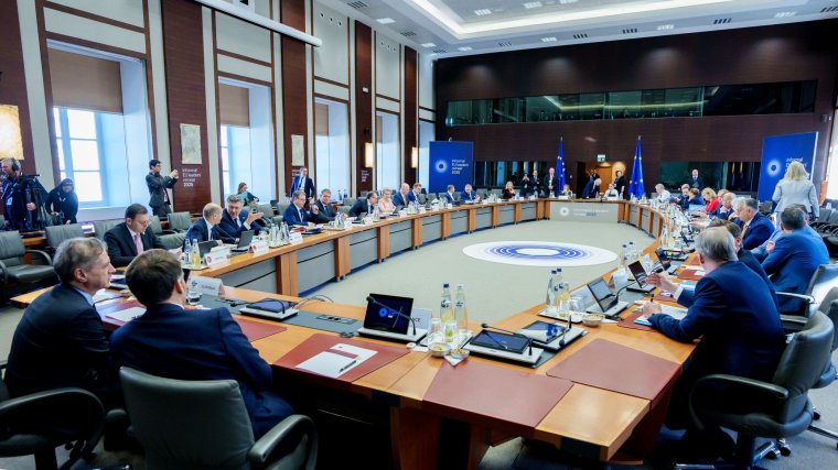 Klaus Iohannis államelnök az informális EU-csúcson hangsúlyozta, hogy növelni kell a védelem finanszírozását