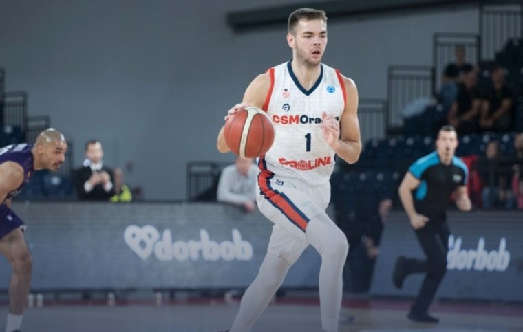 Látványos meccsen győzött a váradi kosárcsapat