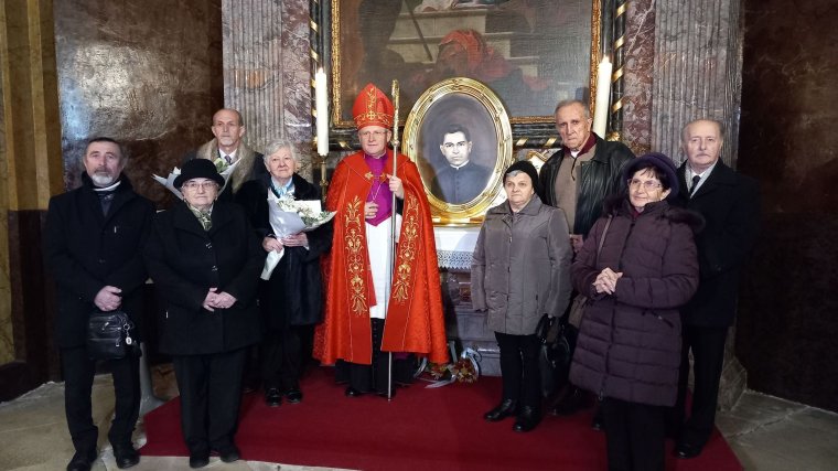 Idén két egyházmegyei érdemérmet adtak át a nagyváradi székesegyházban