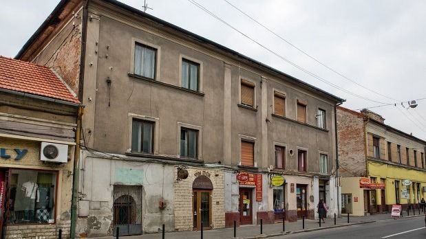 Folytatódnak a váradi belvárosi ingatlanfelújítások