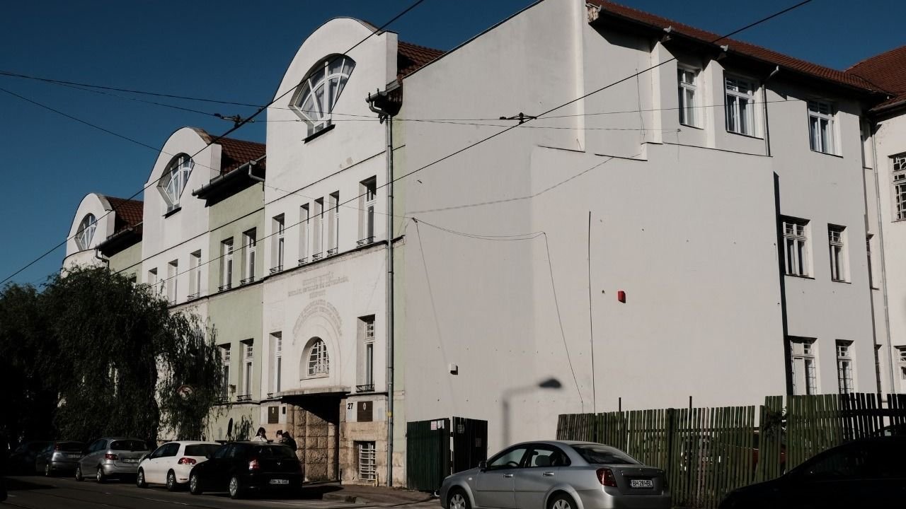 Batyus bulik a nagyváradi PKE dísztermében