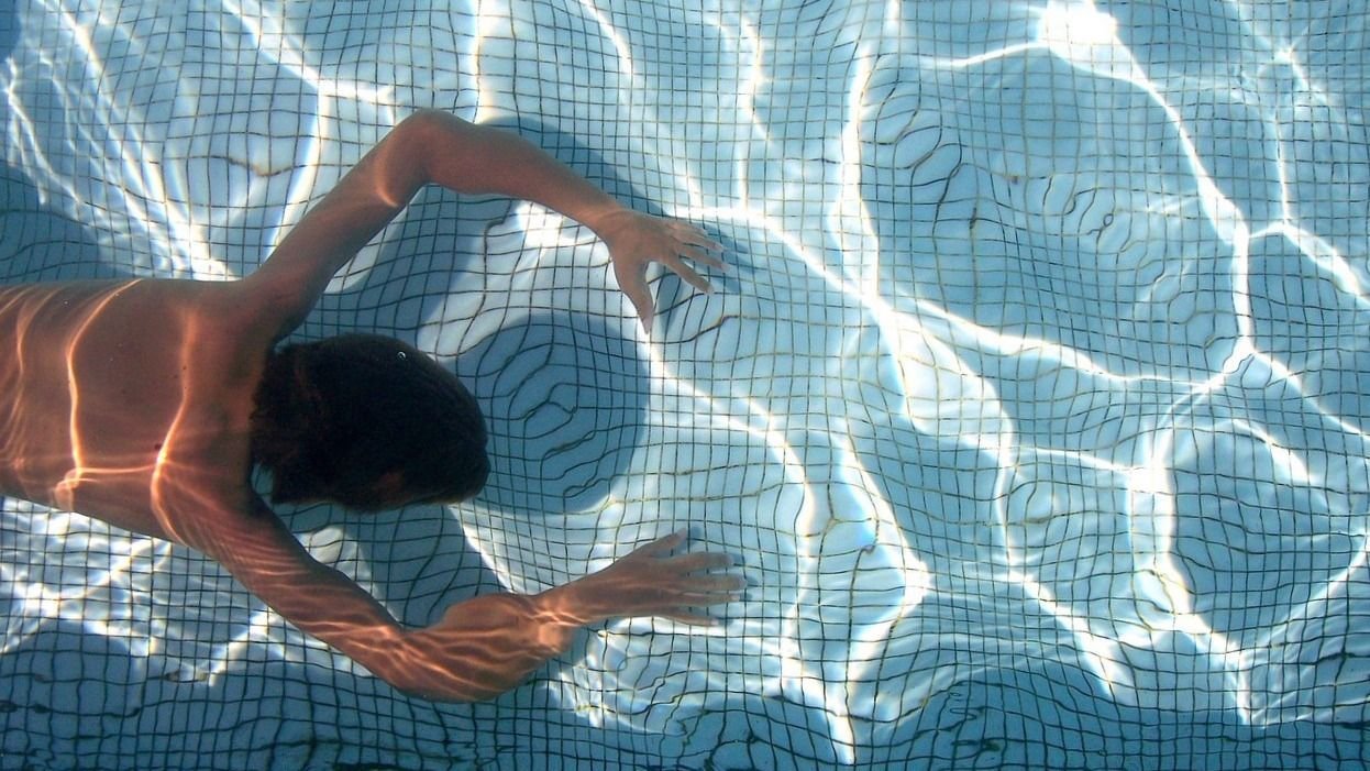 Új technológia a medencék tisztításában: inverteres szivattyúk