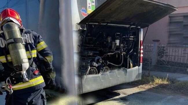 Menet közben gyulladt ki egy autóbusz