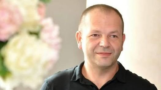 Gyűjtést szerveznek az elhunyt váradi tenor családjának