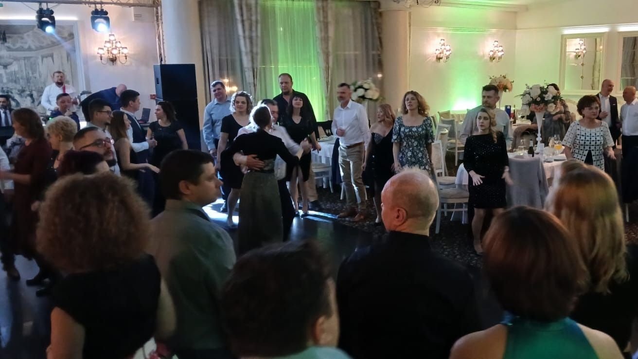 Szülői bált szervezett a váradi Szacsvay Imre Általános Iskola