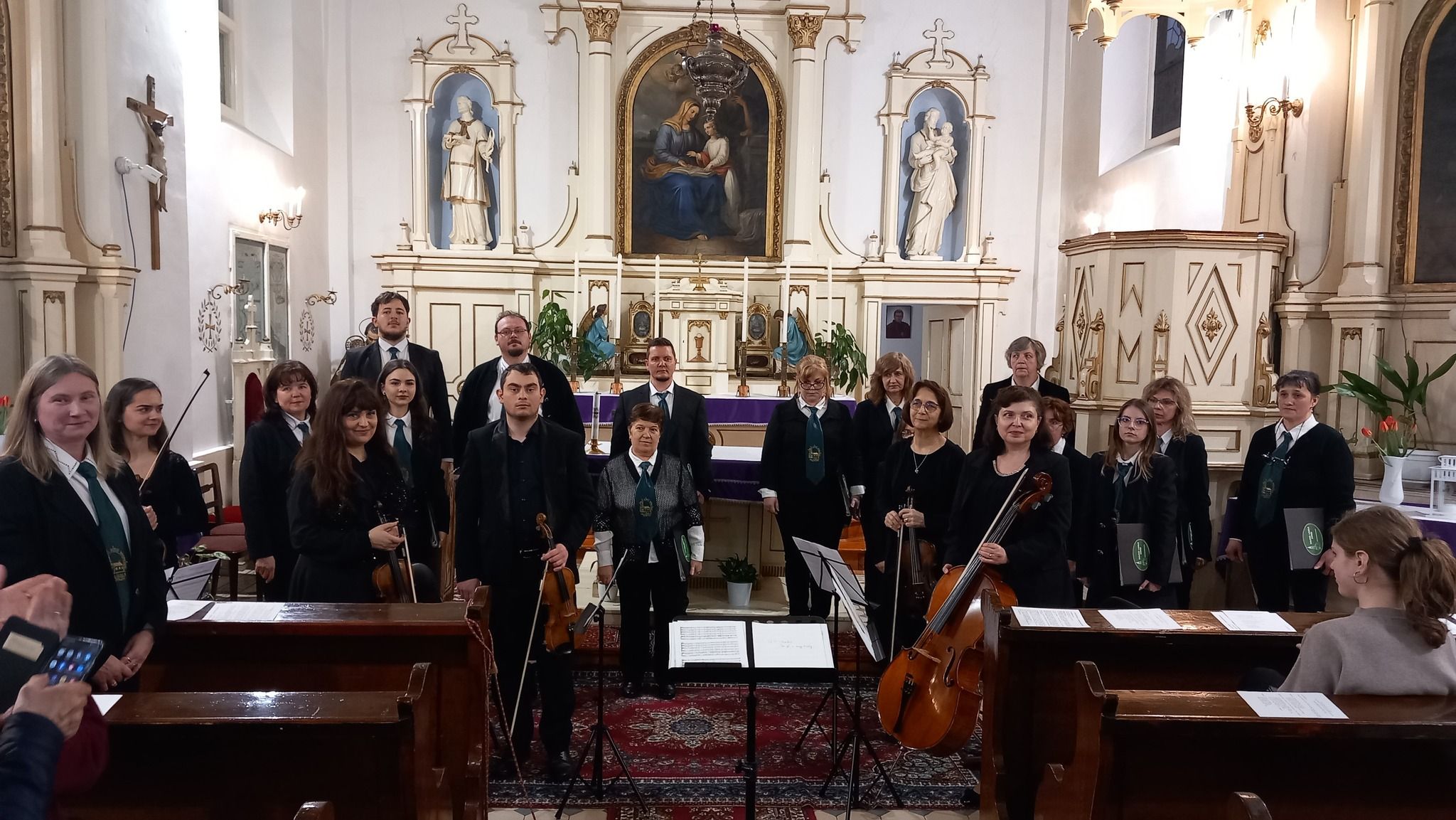 Nagyböjti koncerttel hangolódtak húsvétra a Szent Anna-templomban