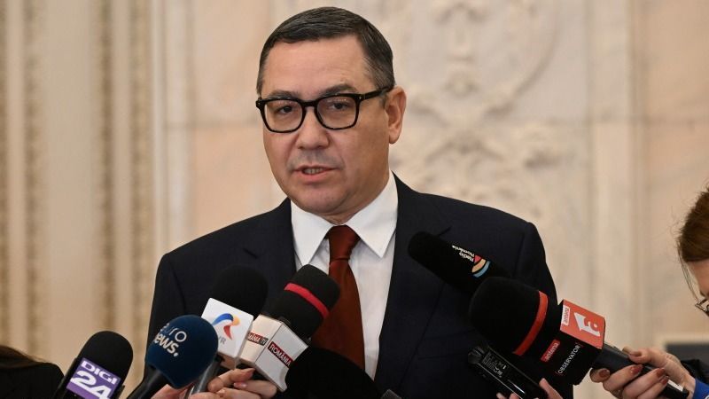  Victor Ponta benyújtotta jelölési iratcsomóját