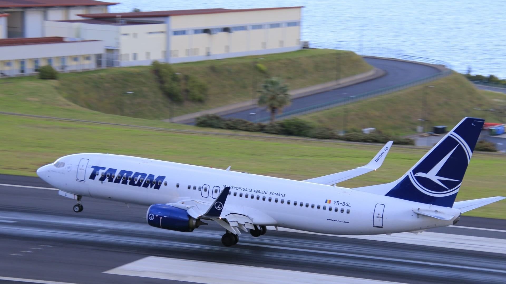 Törölte hétfői frankfurti járatait a Tarom