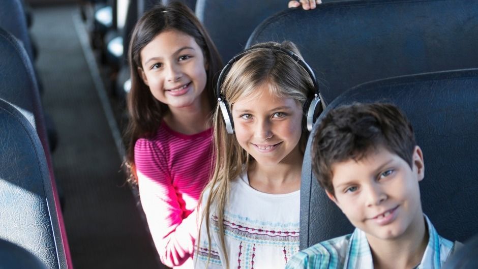 Elektromos iskolabuszokat vásárol a megyei tanács