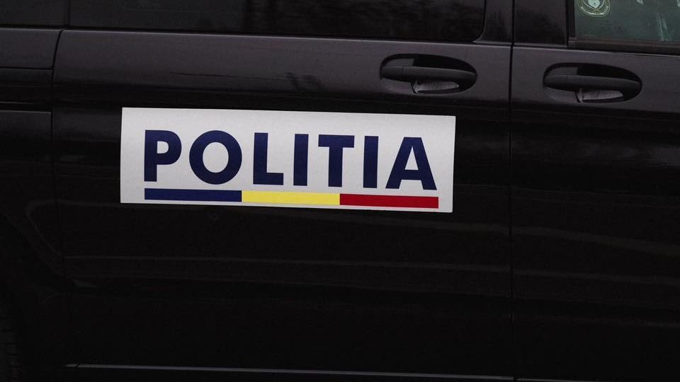 Szervezett bűnözői csoportot lepleztek le, drogkereskedelemmel gyanúsítanak egy rendőrt