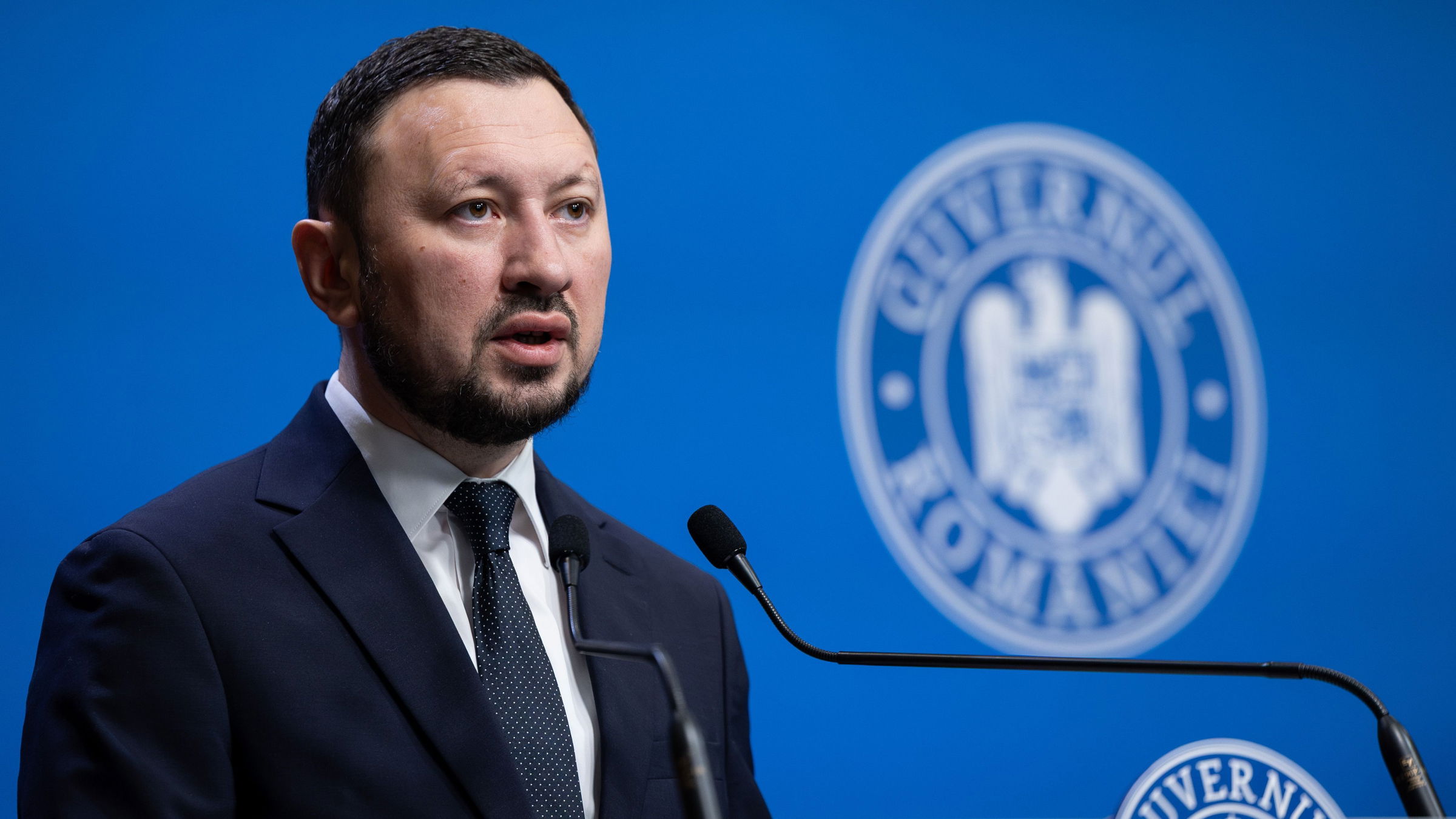 Fechet: Felszámoljuk a Romsilvánál osztogatott szégyentelen nyugdíjazási bónuszokat