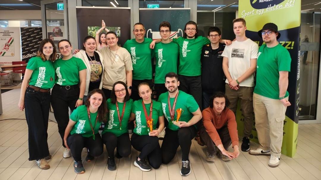 Sikeresen szerepeltek a PKE hallgatói a Kárpát-medencei Egyetemek Kupáján