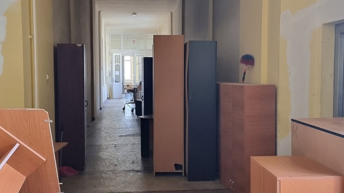 Zajlik a váradi városháza felújítása