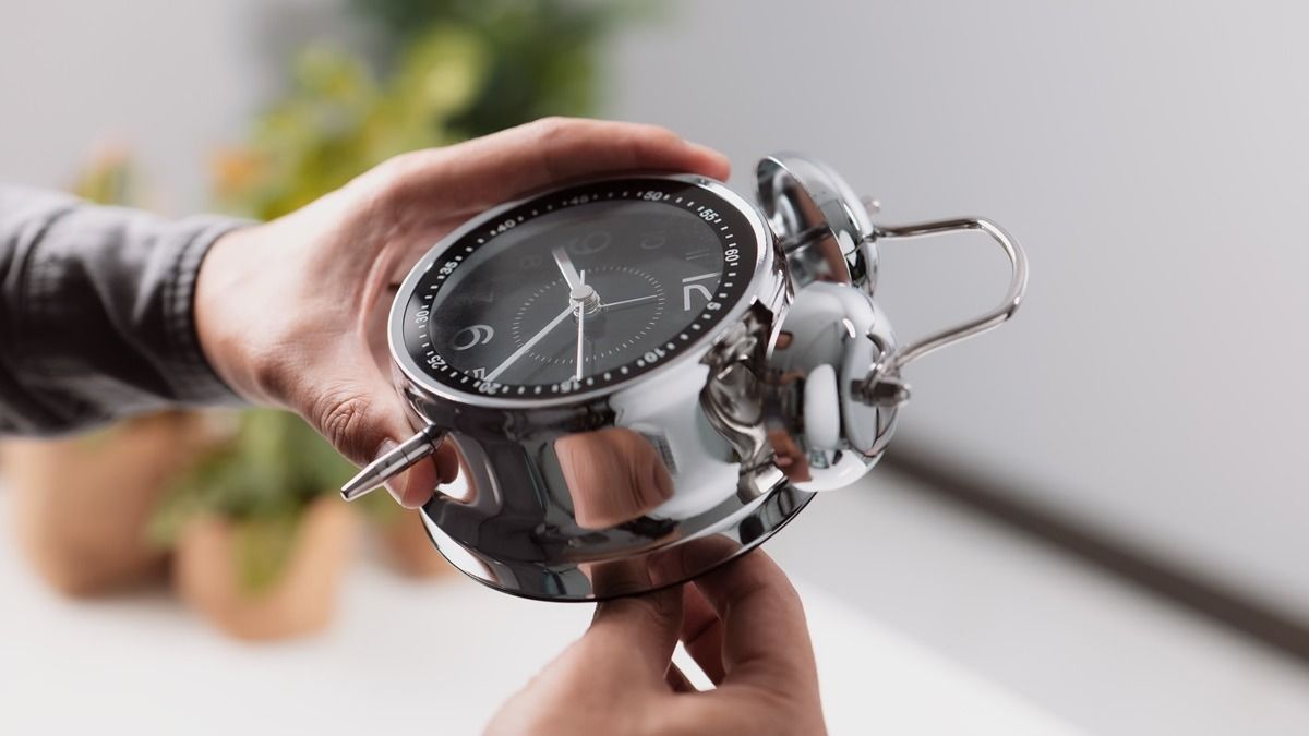 Velünk marad az óraátállítás