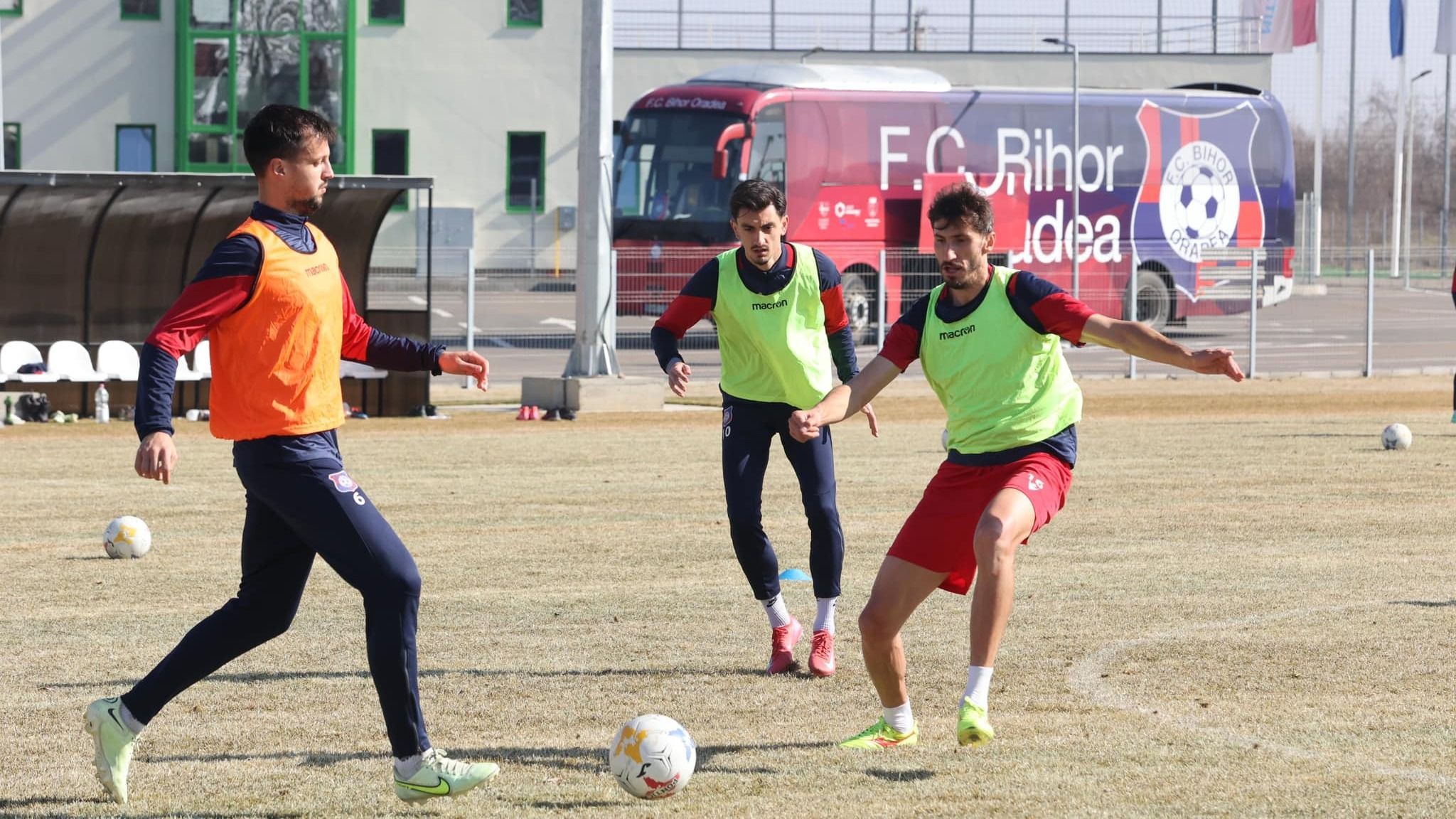 A Ceahlăul ellen zárják az alapszakaszt a váradiak