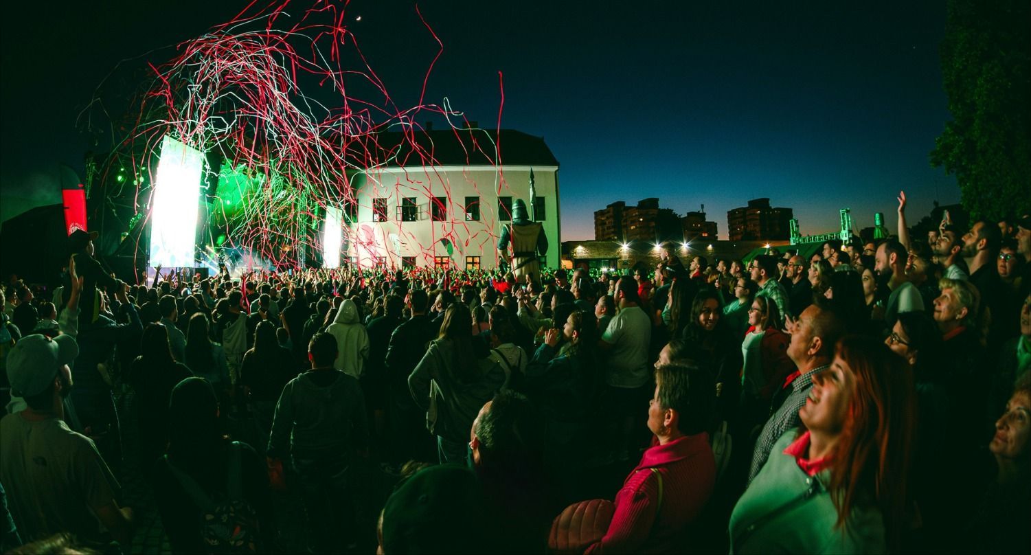 Festum Varadinum Fenyő Miklóssal és a ValMarral