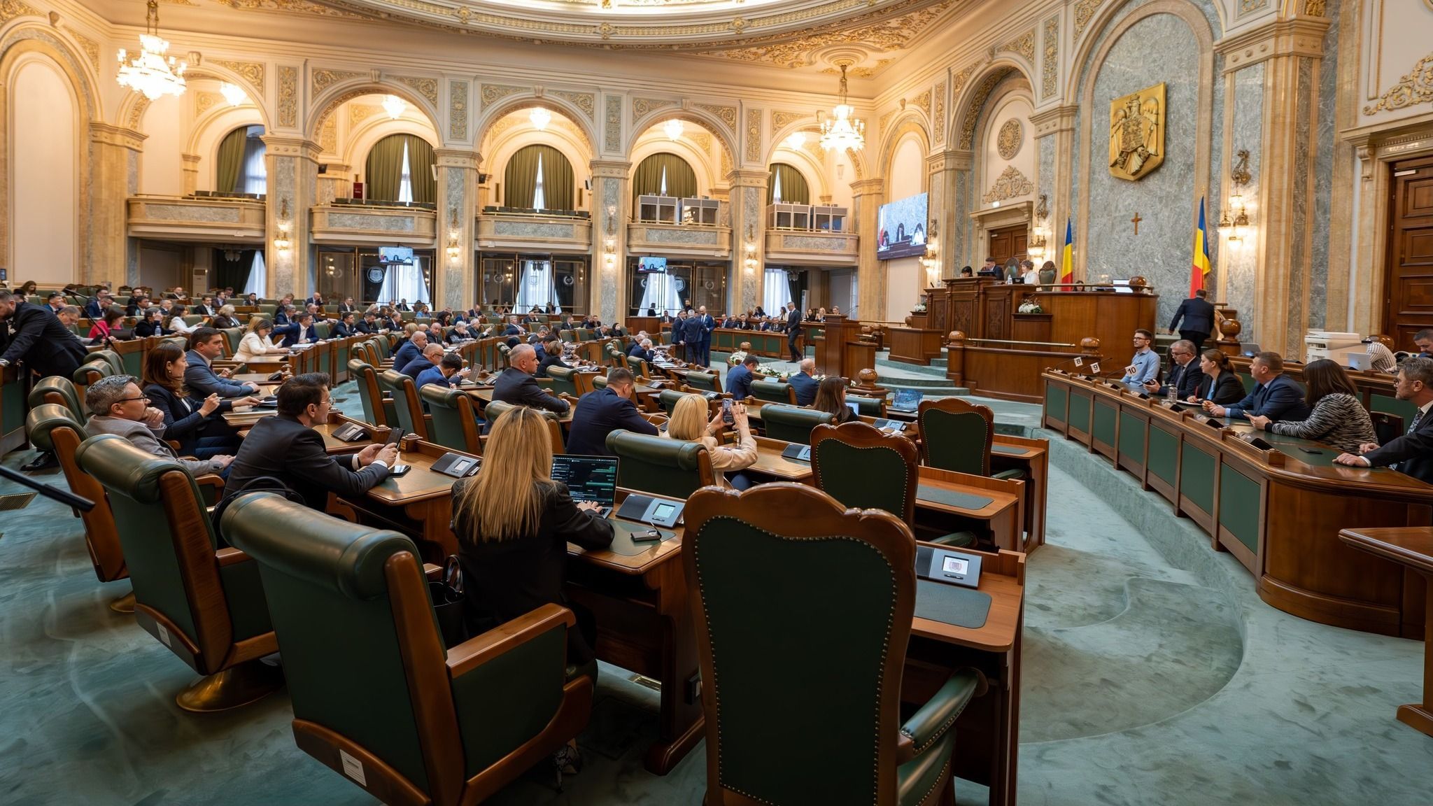 Szigorították a házszabályban is az ülésekről hiányzó képviselők büntetését