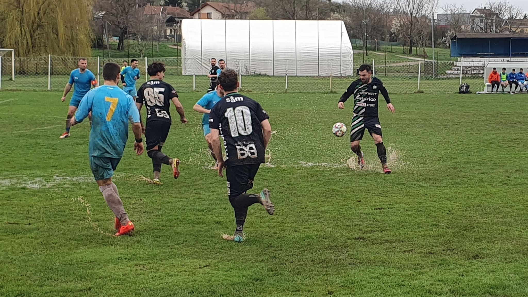 Kiszakadt a gólzsák Pályiban