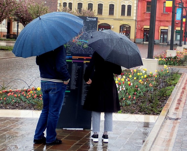 Kedd reggelig az egész országban kiadós esők, lehűlés és vegyes halmazállapotú csapadék várható