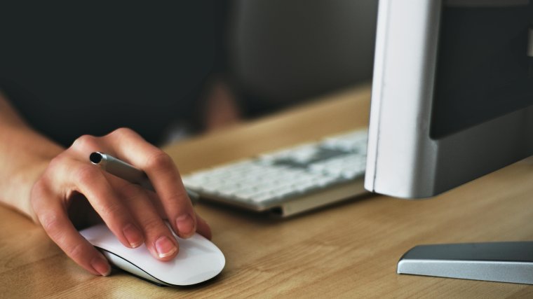 Illegális tartalmak eltávolítására szólított fel a CNA