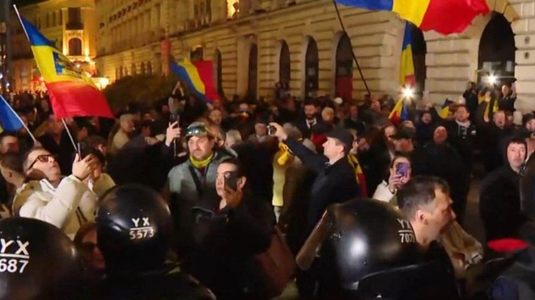 Õrizetbe vettek további kilenc tüntetőt, akik részt vettek a BEC székhelyénél történt erőszakos cselekményekben