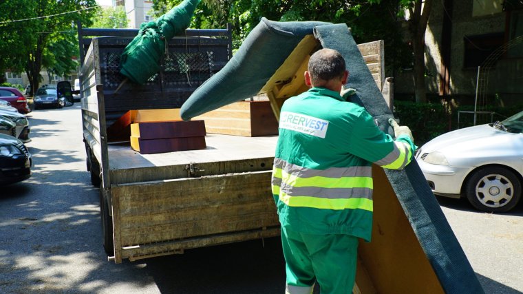 Indul a tavaszi nagytakarítás Nagyváradon