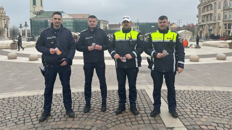 Márciuskákkal köszöntötték a hölgyeket