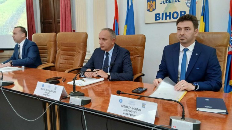 Lassan dolgozik a megyei kataszteri hivatal