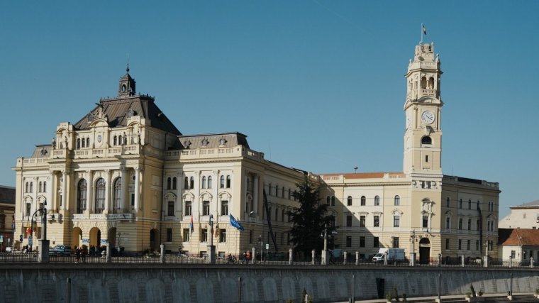 Istenhit mellett is szükség van uniós pénzekre