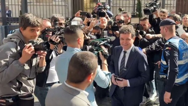 Érvényesítette az alkotmánybíróság Nicușor Dan jelöltségét

