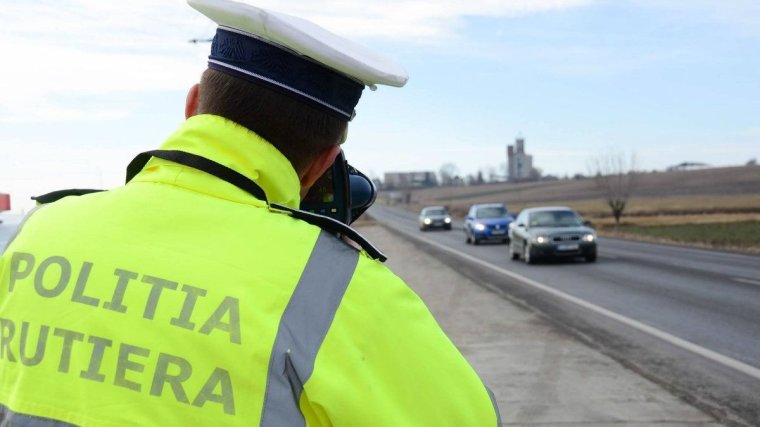 Büntettek a közúti rendőrök