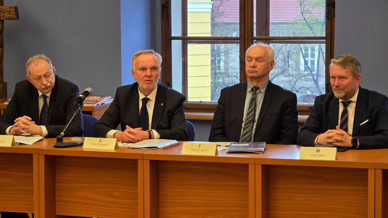 Nagyváradon ülésezett a Nemzeti Összetartozás Bizottsága