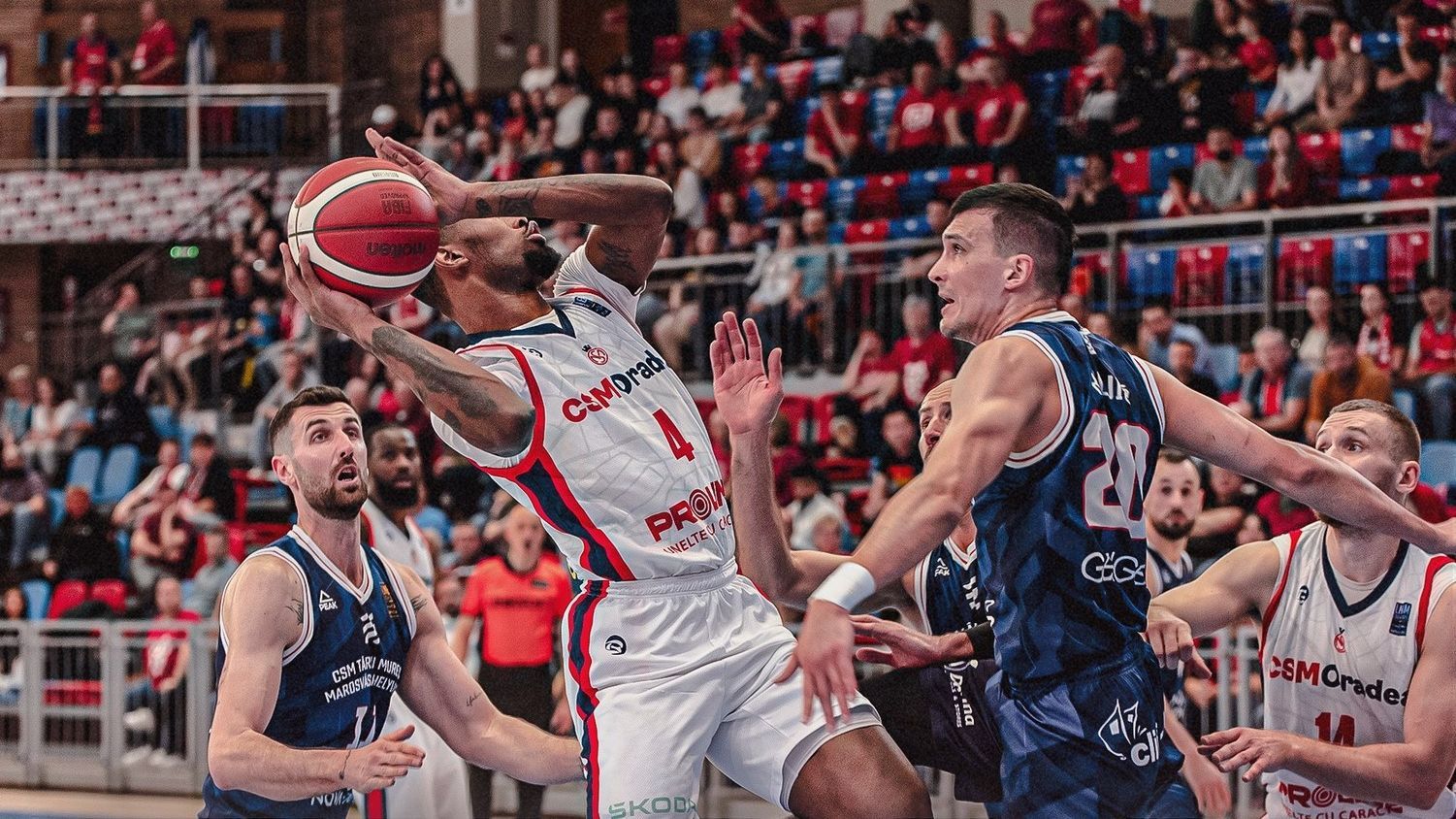 Krajován folytatja menetelését a VSK U