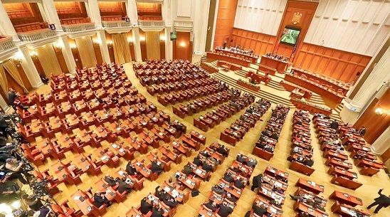 Elfogadta a képviselőház a bírák és ügyészek nyugdíjazásáról szóló törvénytervezetet