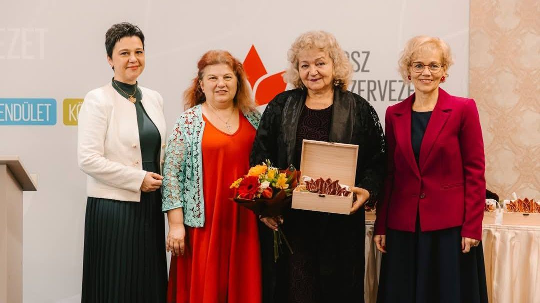 Életműdíjat kapott Pásztor Gabriella magyar–francia szakos tanár