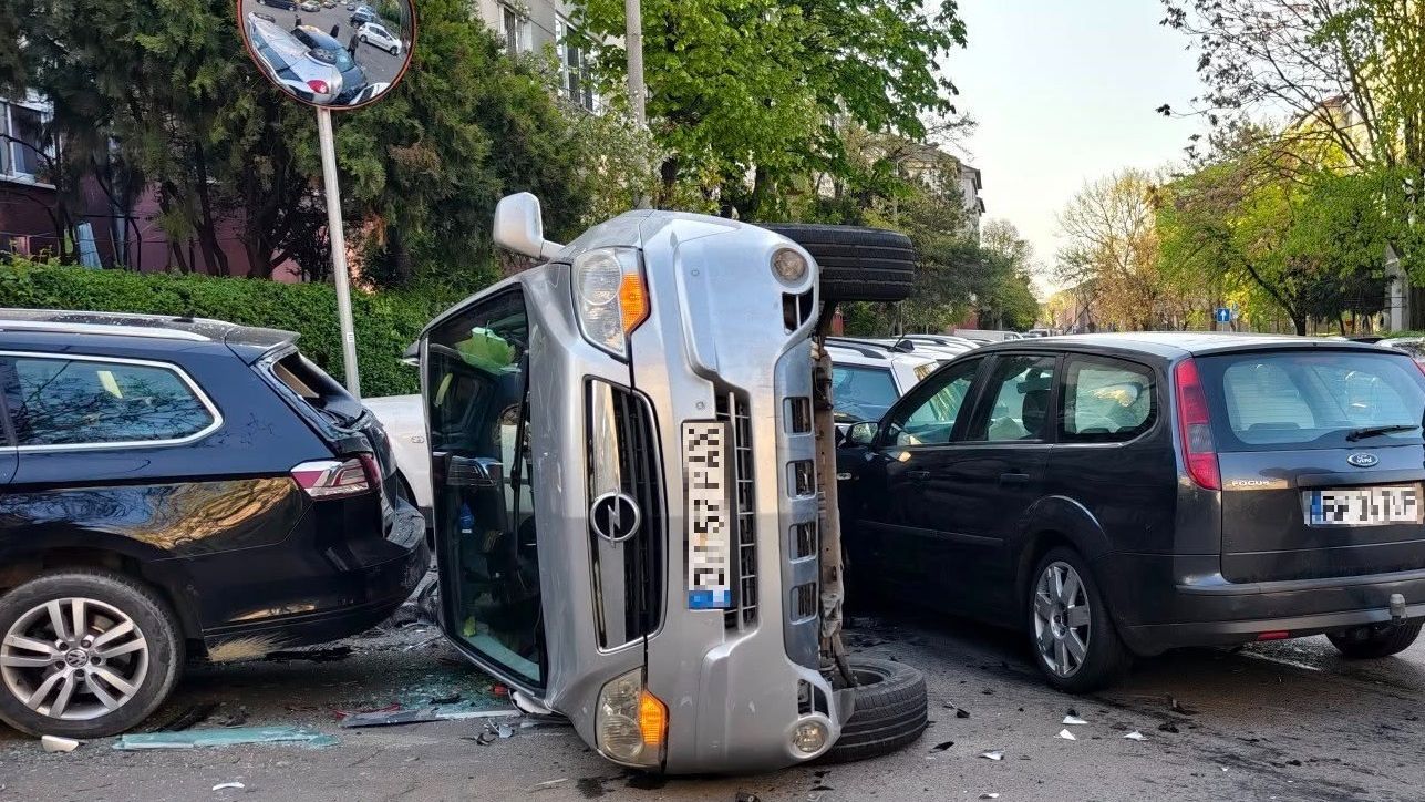 Látványos baleset történt Nagyváradon