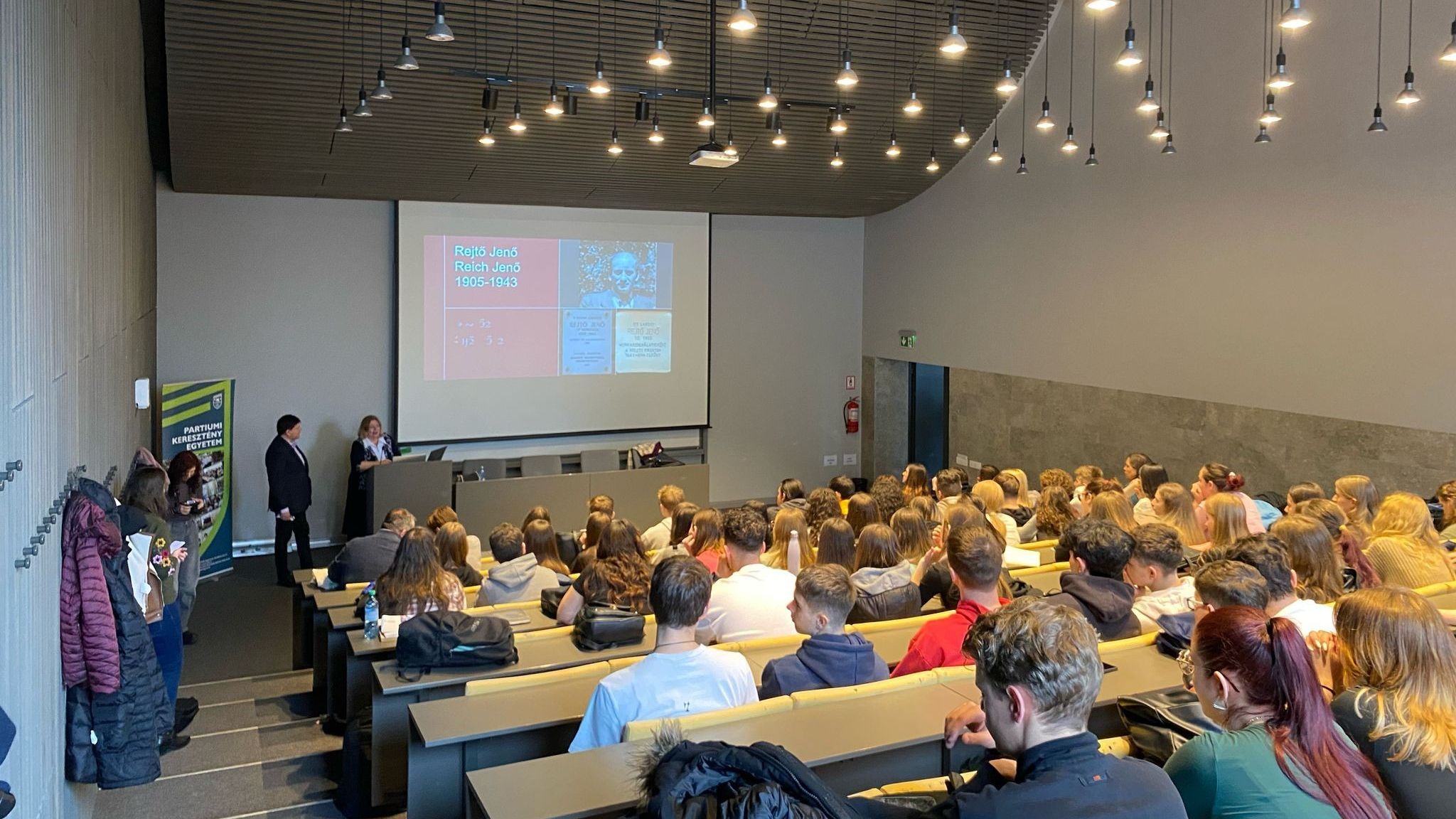 A 120 évvel ezelőtt született Rejtő Jenőre emlékeztek