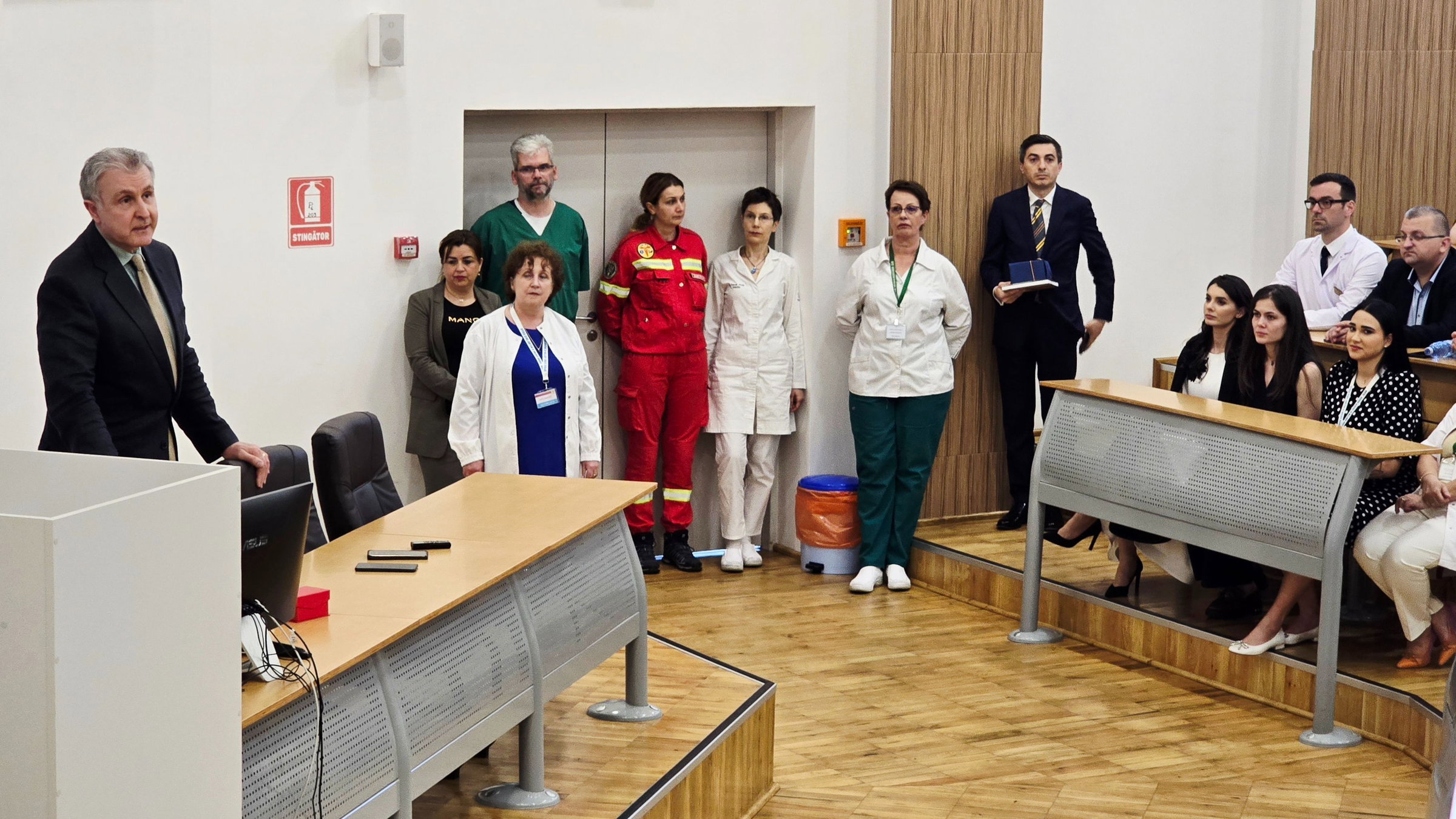 A megyei kórházban járt Radu herceg